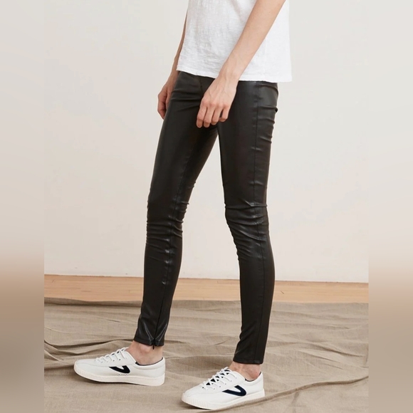Velvet by Graham & Spencer Berdine Faux Leather Leggings. Size small. - Picture 11 of 12